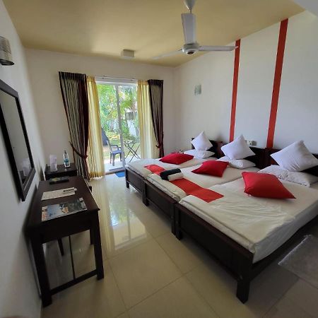 Rainbow Lagoon Resort Νεγκόμπο Εξωτερικό φωτογραφία